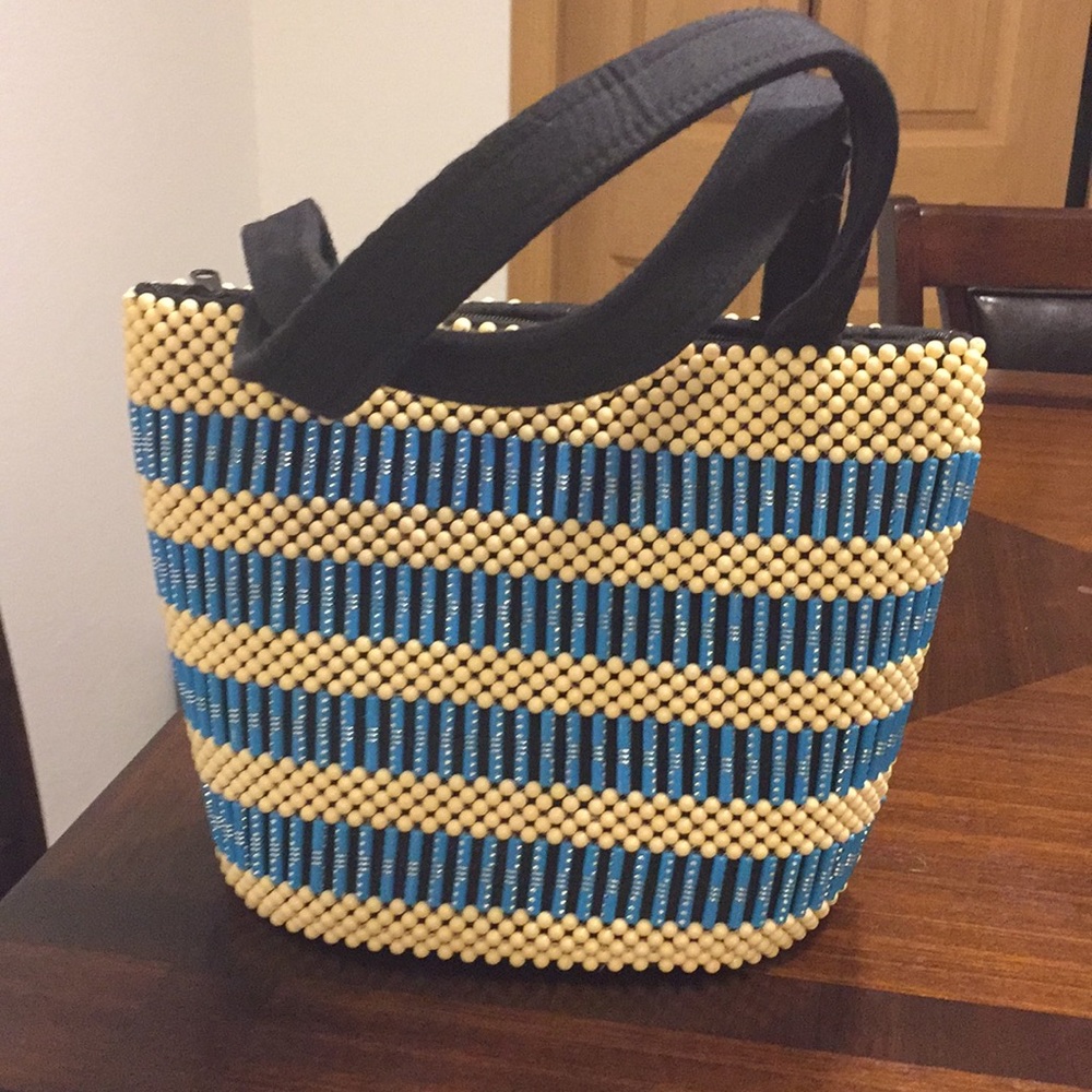 Hand bag